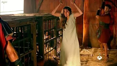 Trên bãi phim sex trang nguyễn biển,
