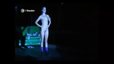 Nhật bản phim sex hay co trang đồ chơi nhỏ trước khi mặt