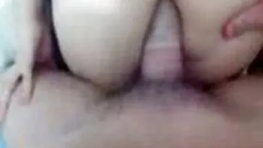 Anh mũm mĩm sex trung cổ tóc đỏ trong cổ họng vàng