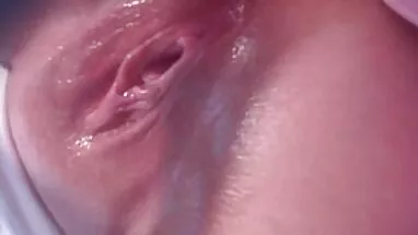 Trước khi tôi cho anh chàng này fuck her, cô ấy sẽ sex cổ chọc ghẹo